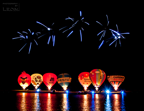 luchtballonnen en vuurwerk