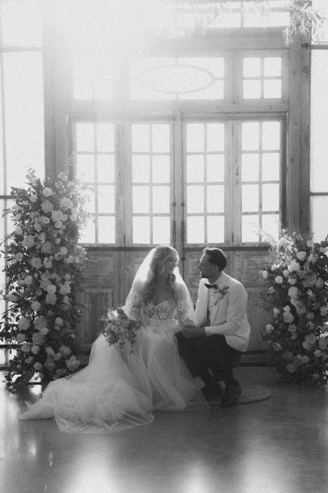 Classy vogue wedding shot 