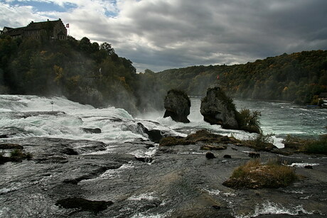 achterzijde waterval Schaffhausen