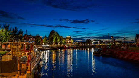 Vissershaven in de avond