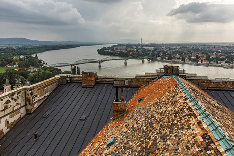 zicht op Donau met Štúrovo