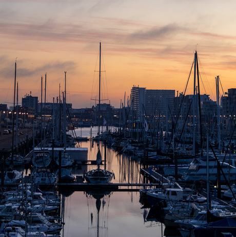 Vroege ochtend in de jachthaven