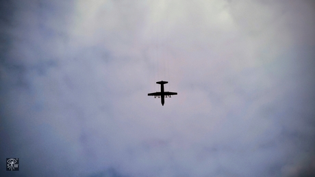 De herrie bijna perfect gespot...