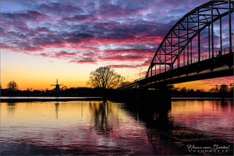 Sunset aan de IJssel