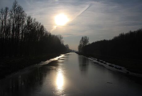 Zonsondergang in de winter