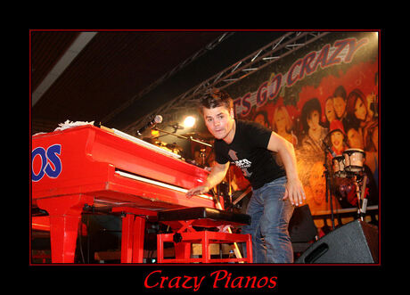 Crazy pianos