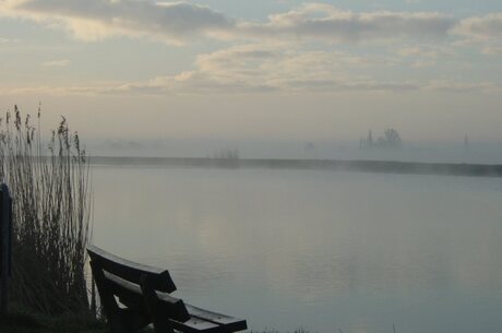 mist langs de amstel