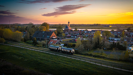 Zonsondergang in het dorp...
