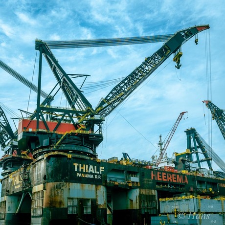 Heerema Thialf en Sleipnir-3