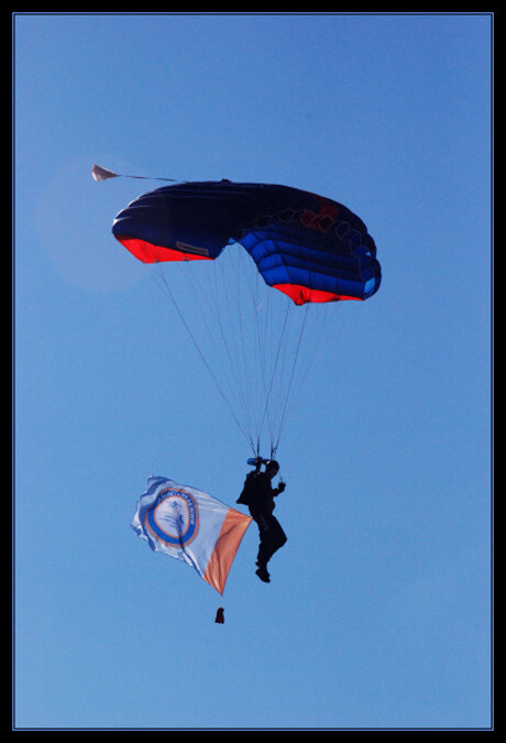 Parachutist