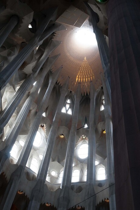 Gaudi's Sagrada 2.jpg