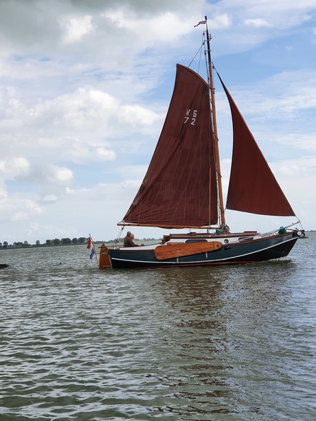 zeilboot op het Markemeer bij Hoorn