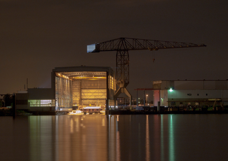 werf bij nacht