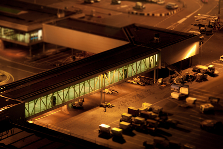 Schiphol B-pier at night