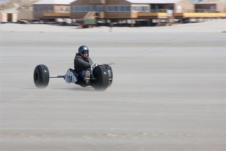 scheren over het strand