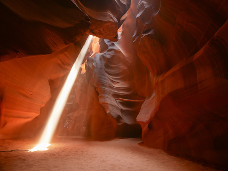 Lightbeam Upper Antelope Canyon