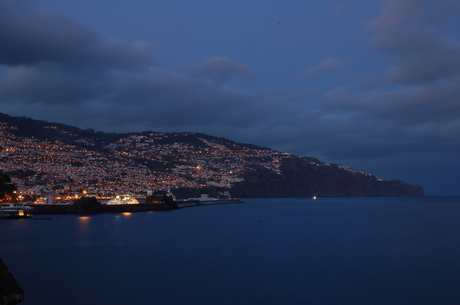 Funchal (Madeira) bij avondlicht
