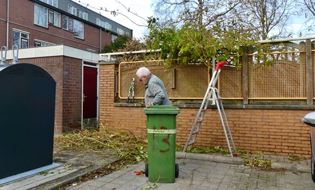 oorzaak, gevolg op de andere foto