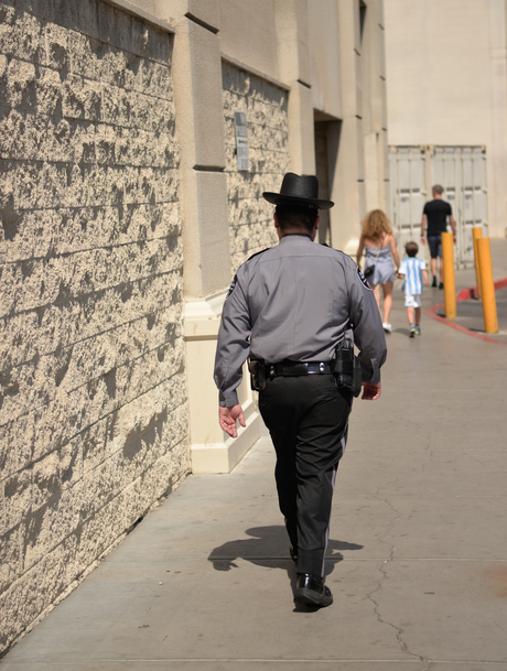In de Voetsporen van Handhaving