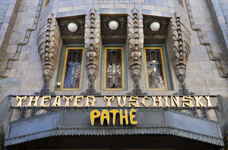 Tuschinski voorgevel