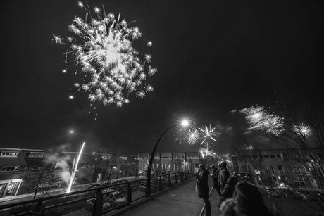 Vuurwerk in zwartwit