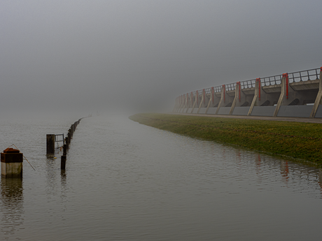 Brug in Mist