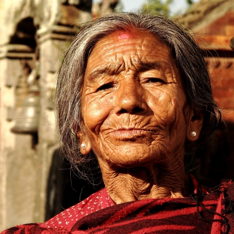 Trotse vrouw in Nepal