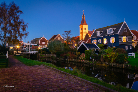 Blauwe uurtje op Marken