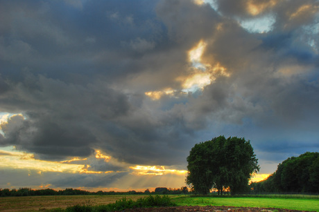 Ondergaande Zon (HDR)