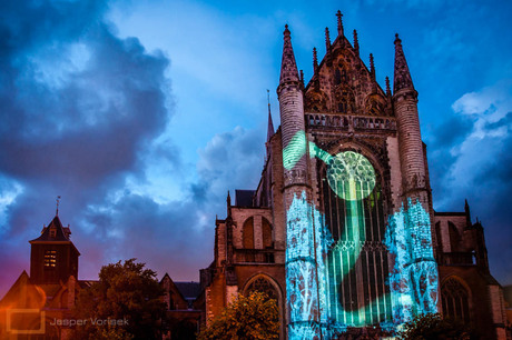 700 jaar Hooglandse kerk