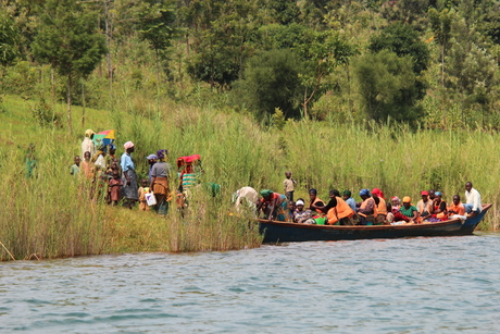 Taxi op Lake Kivu