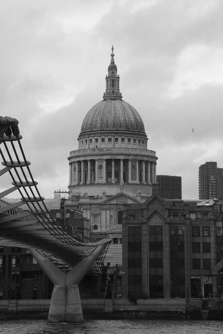 Bridge to st. Pauls