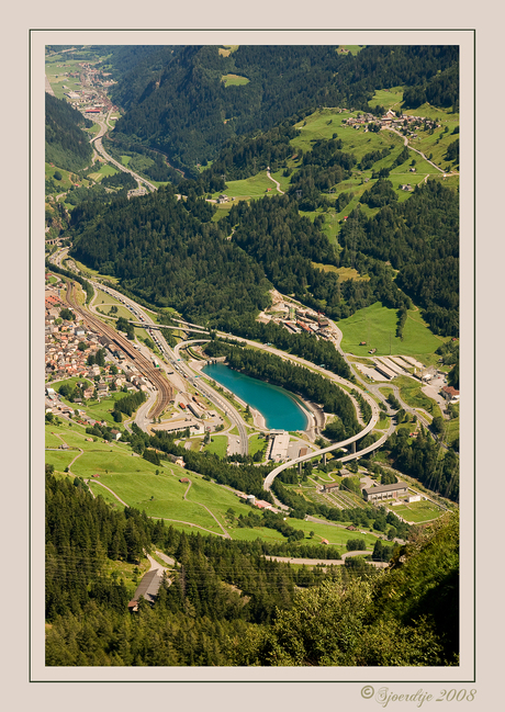 Uitzicht vanaf de Gotthard Pas.