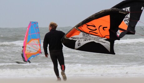 Vlieland surfers