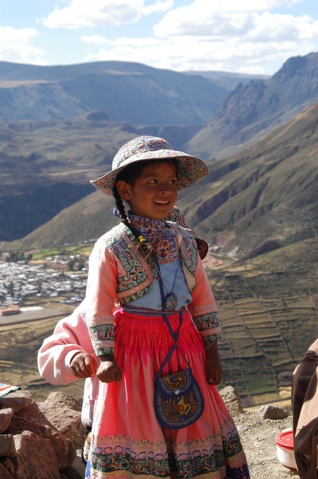 alpaca meisje hooggebergte Peru