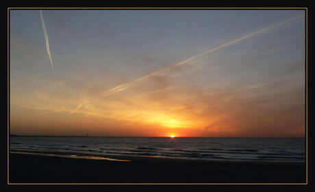 De Zon in de zee zien zakken