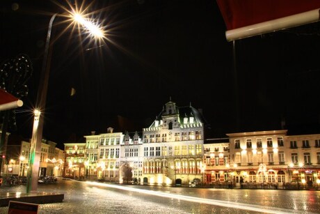 Markt By Night