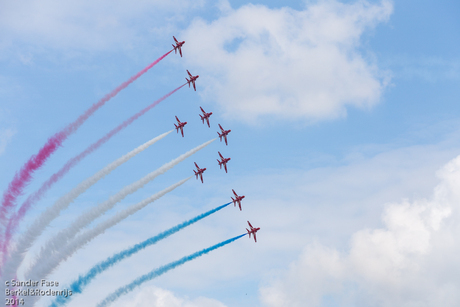 The red arrows