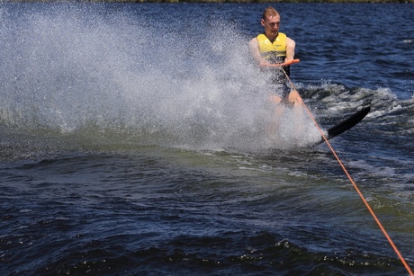 Waterskiën op het Gooimeer 2