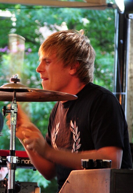 Di-rect drummer