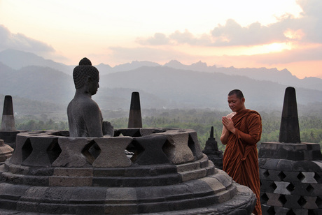 Boedistische monnik op Borobudur