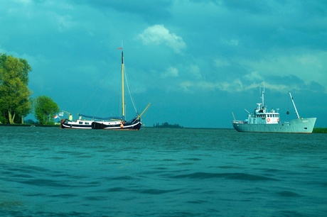 Donkere wolken boven Hoorn