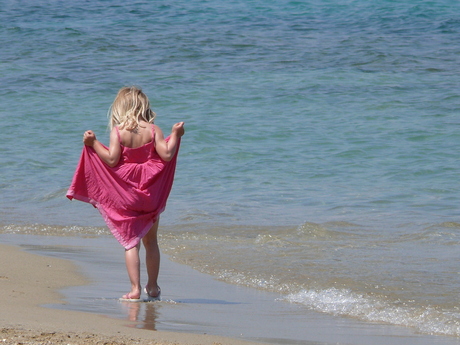 girl in pink