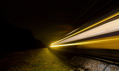 trein in avondlicht