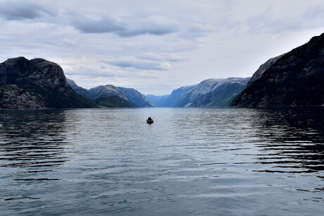 Rust en stilte in het fjord