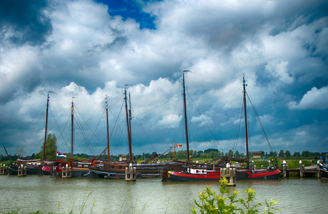 Haven Woudrichem HDR.