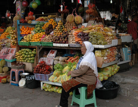 kleurijke markt op bali.jpg