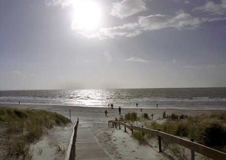 Naar het strand