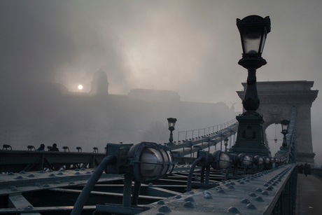 Kettingbrug fog.jpg