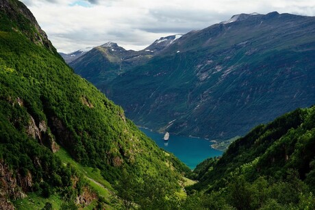 Geirangerfjord (3000 x 2000)